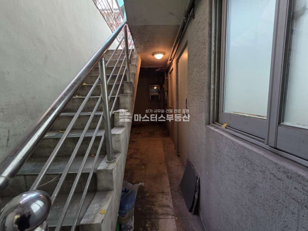 인천 남동구 구월동 전용12 길병원 대단지 아파트 앞 대로변 1층 무권리 공실 월세 매물번호 10229 사진 9
