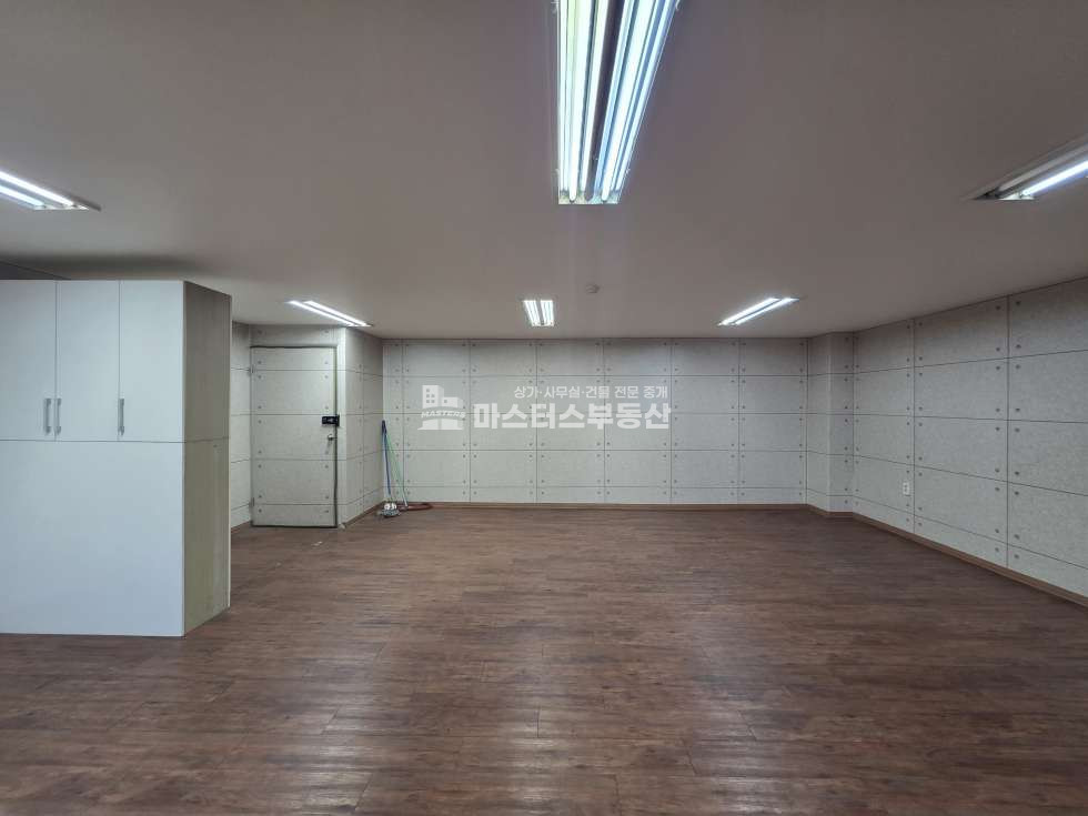 인천 남동구 구월동 약20평, 구월동 대로변 2층 내부깔끔 엘베O주차O 사무실 월세 매물번호 10511 사진 1