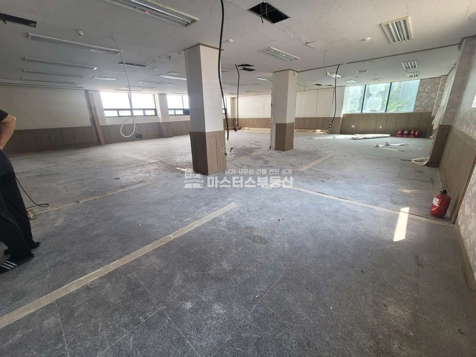 인천 미추홀구 주안동 주안역 앞 대로변 4층 단독 공실 상가 월세 매물번호 10140 사진 1