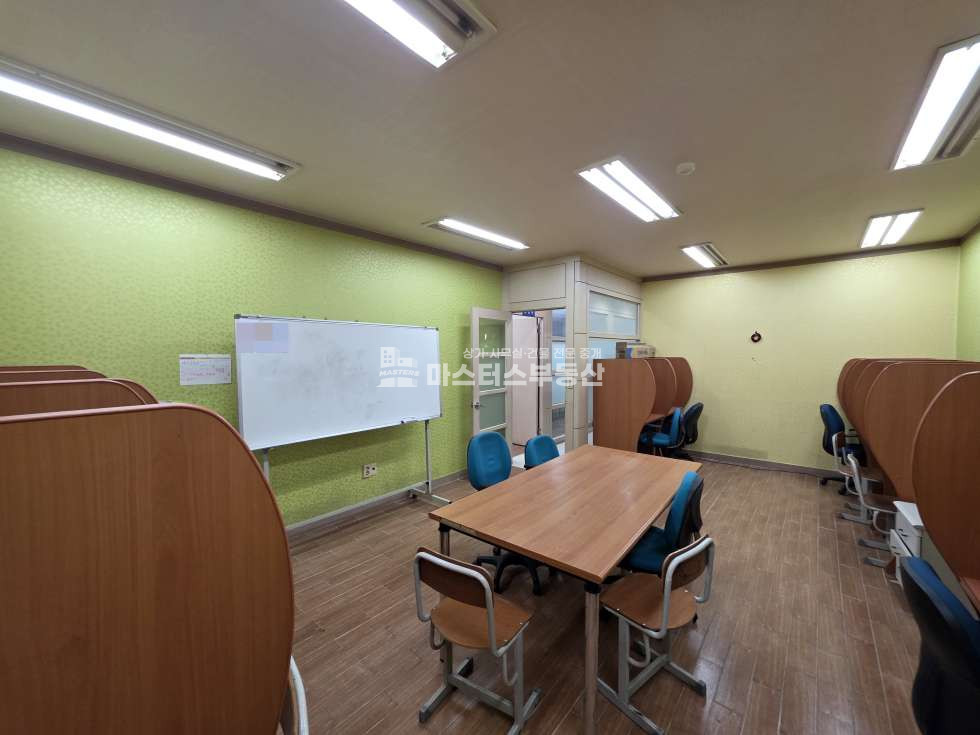 인천 부평구 부평동 상가동 부평 아파트 단지내 3층 즉시 입주 가능 상가 월세 매물번호 10400 사진 1