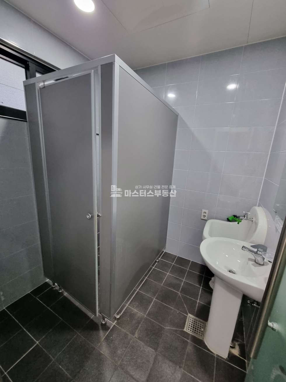 인천 남동구 구월동 한층 단독사용 가능한 사무실, 테라스 있음, 내부깨끗 월세 매물번호 10271 사진 4