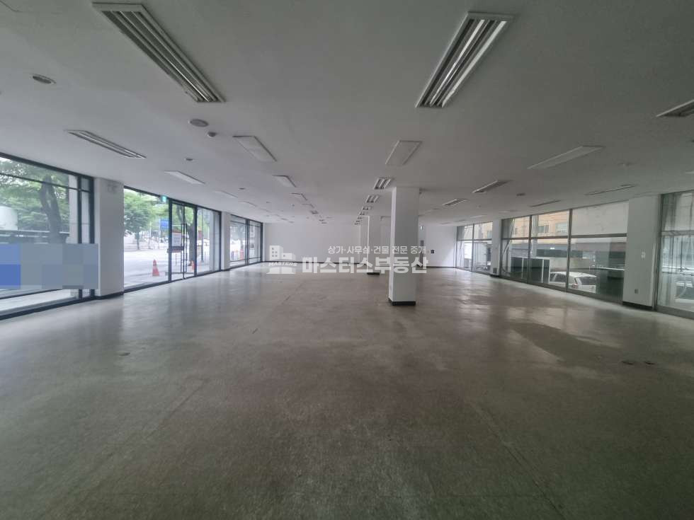 인천 남동구 구월동 예술회관역 초 역세권 전면 넓어 광고효과 노출 좋은 1층 대형상가 월세 매물번호 10090 사진 2