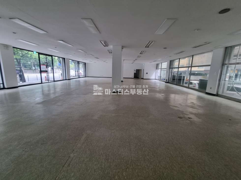 인천 남동구 구월동 예술회관역 초 역세권 전면 넓어 광고효과 노출 좋은 1층 대형상가 월세 매물번호 10090 사진 3