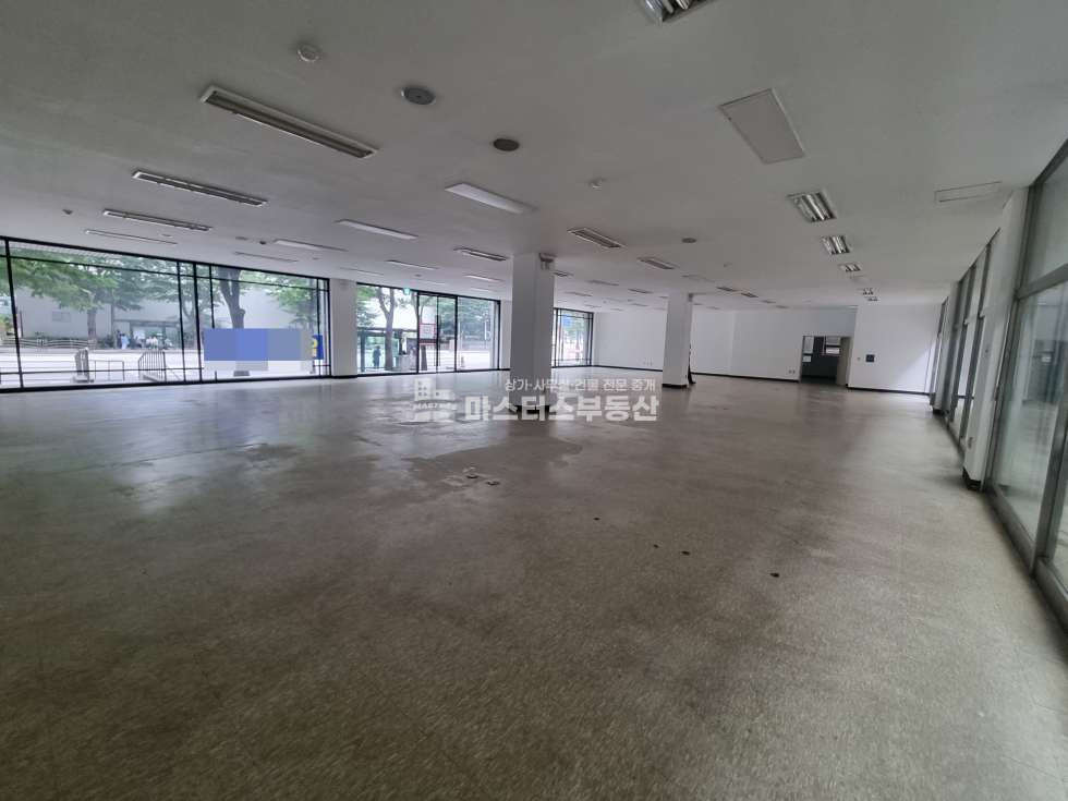인천 남동구 구월동 예술회관역 초 역세권 전면 넓어 광고효과 노출 좋은 1층 대형상가 월세 매물번호 10090 사진 4