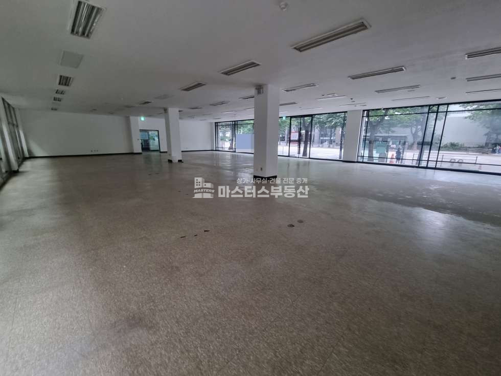 인천 남동구 구월동 예술회관역 초 역세권 전면 넓어 광고효과 노출 좋은 1층 대형상가 월세 매물번호 10090 사진 6