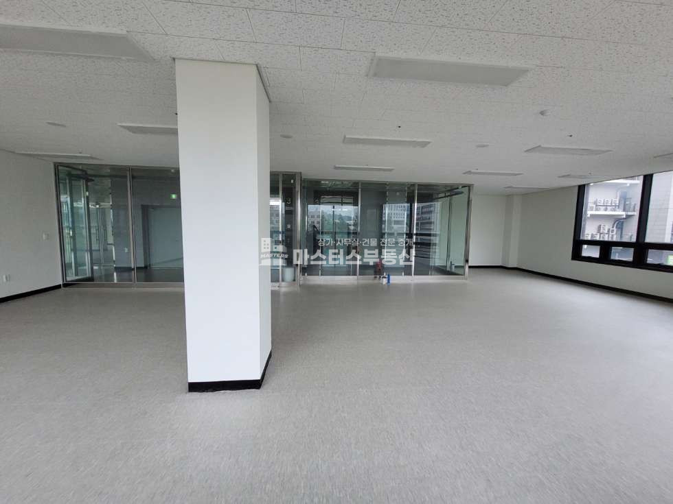 인천 남동구 구월동 전용31 무권리 선수촌 로터리 2층 내부 상태 깔끔한 공실 월세 매물번호 10388 사진 2