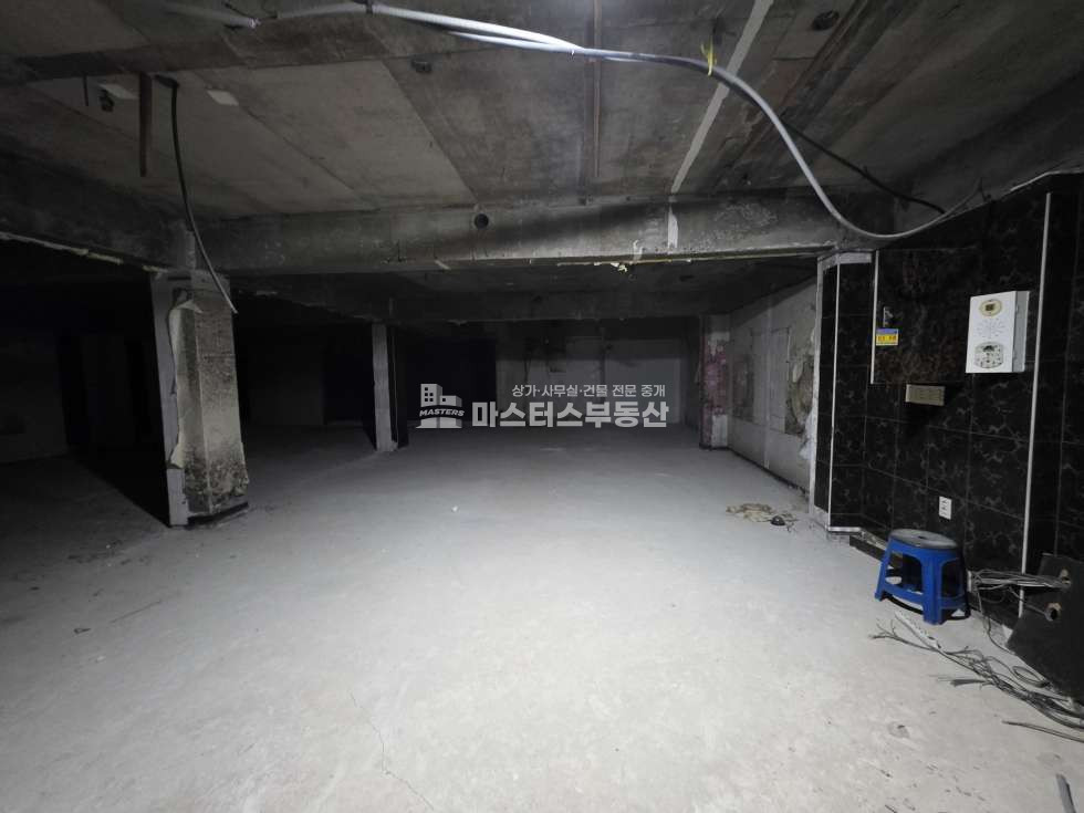 인천 남동구 만수동 약57평, 무권리 지층 만수동 모래내시장 역세권 대로변 공실 월세 매물번호 10553 사진 5