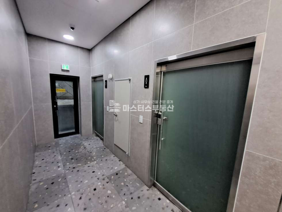 인천 연수구 동춘동 주건축물제1동 무권리.송도유원지. 자동차관련업종. 바로앞주차가능 월세 매물번호 10634 사진 10