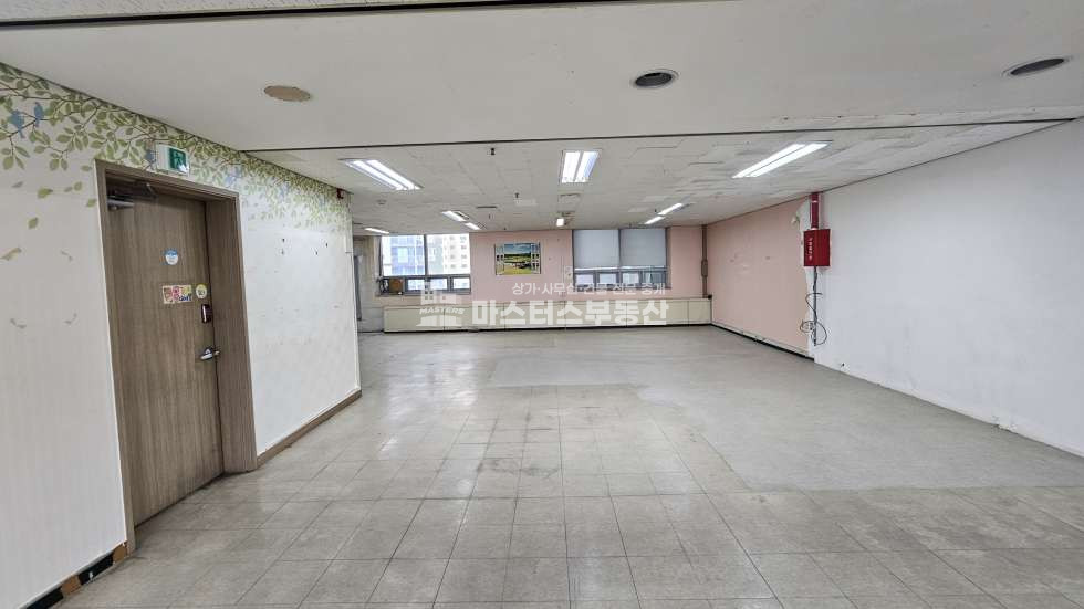 인천 남동구 간석동 실사진O, 간석동 간석시장 사거리 코너 빌딩 7층 대형평수 상가 임대 월세 매물번호 11290 사진 4