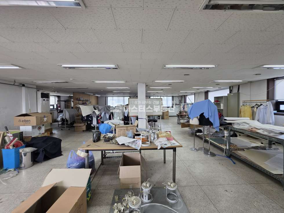 인천 미추홀구 주안동 약63평, 주안 신기사거리 도로변 전면노출 3층 단독사용 무권리 월세 매물번호 11302 사진 3