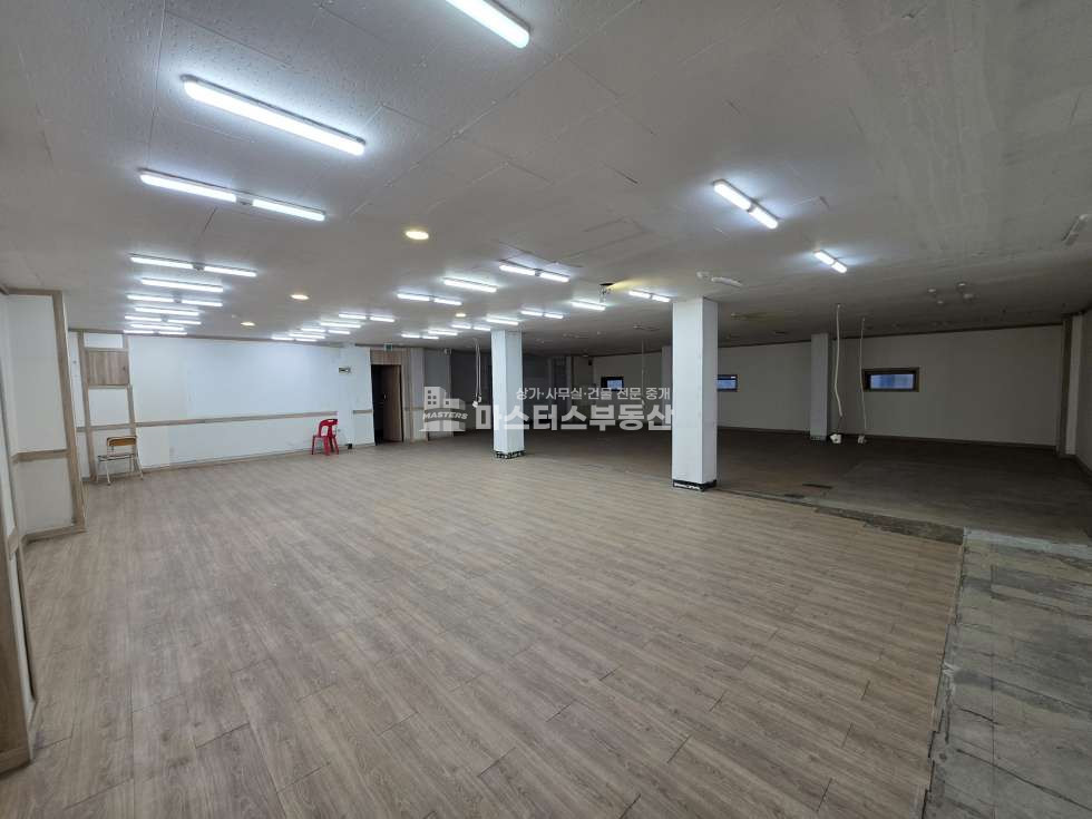 인천 남동구 만수동 약57평, 모래내사장 역세권 도로변 3층 무권리 공실 월세 매물번호 10552 사진 4