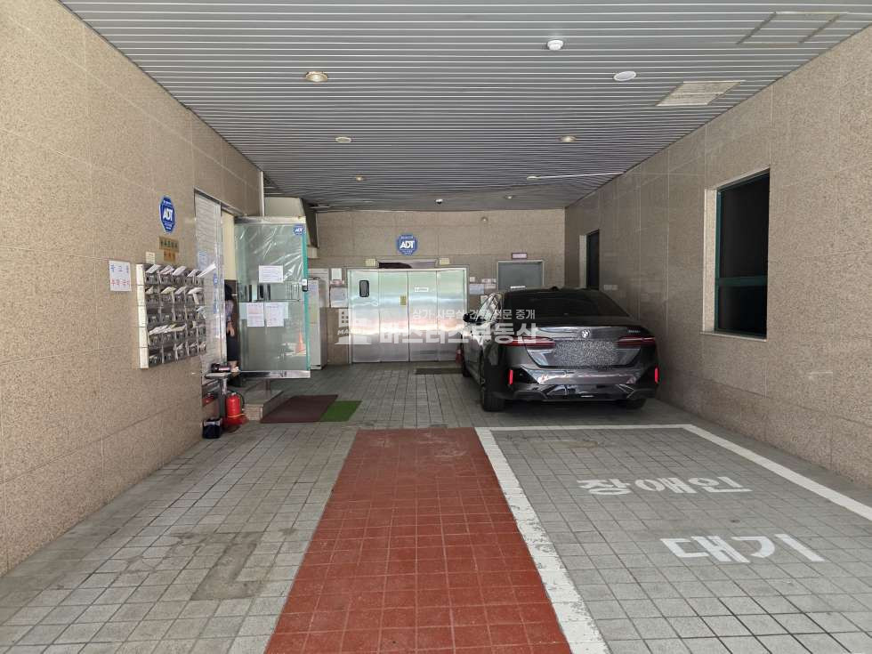 인천 남동구 구월동 전용104평, 로데오 광장 중심상권 2층 단독 대형 전면 폴딩도어 월세 매물번호 11541 사진 18