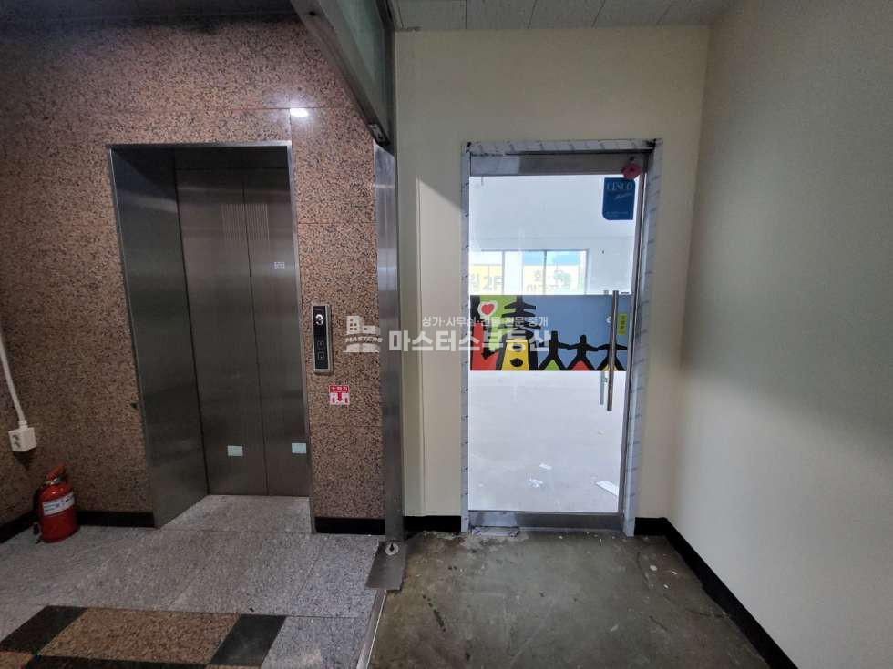 인천 남동구 구월동 전용60 무권리 남동세무서 사거리 교차로 코너 2층 공실 월세 매물번호 10314 사진 6