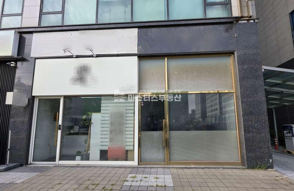 인천 남동구 구월동 주건축물제1동 전용17 선수촌 트레이더스맞은편 도로변 1층 무권리 월세 매물번호 10313 사진 8