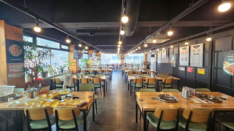 인천 부평구 부평동 실사진O, 부평문화로 귀한평수 2층 음식점 상가 월세 매물번호 11522 사진 2