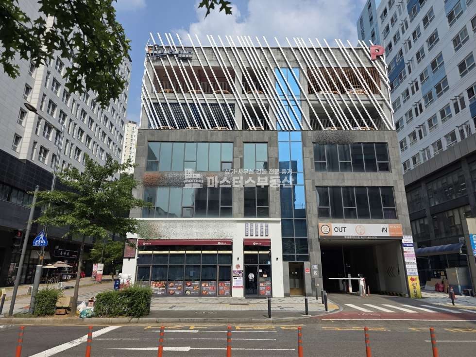 인천 남동구 구월동 선수촌 대로변 근생포함 주차타워 통건물 수익률4.6 통건물매매 매매 매물번호 11636 사진 1