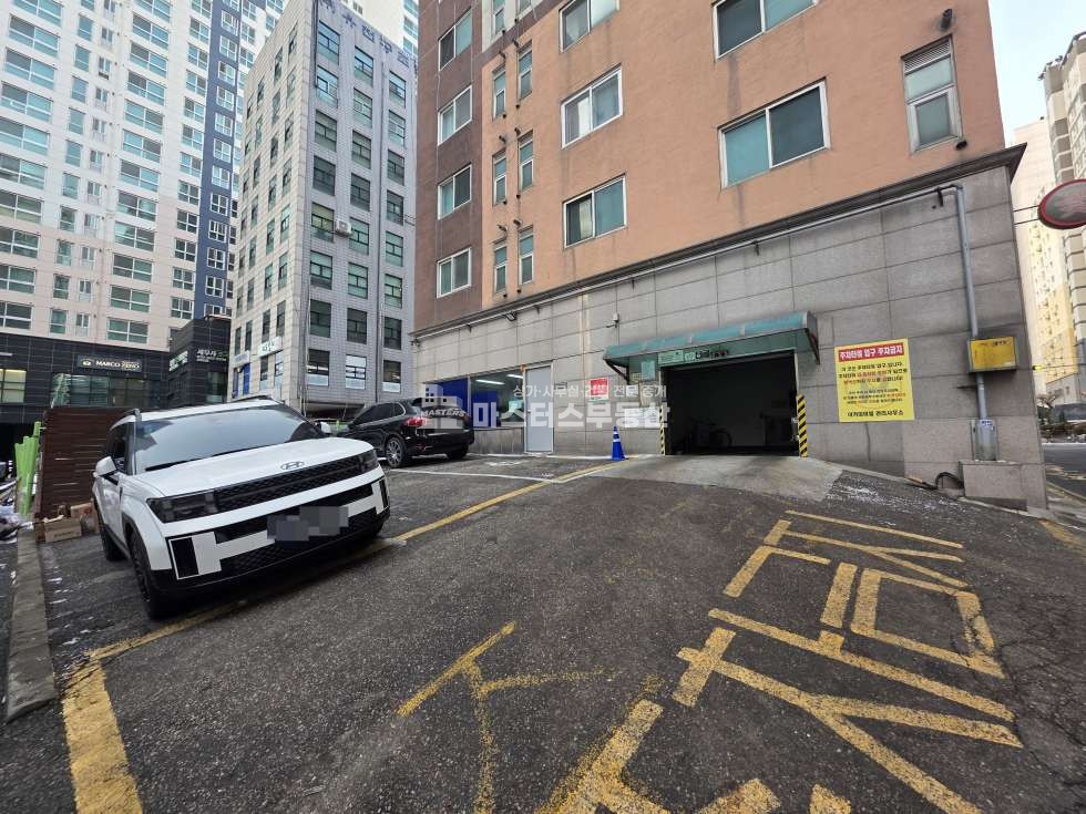 인천 남동구 구월동 전용12평, 인천시청 인근 오피스상권 도로변 1층 공실 월세 매물번호 10957 사진 8