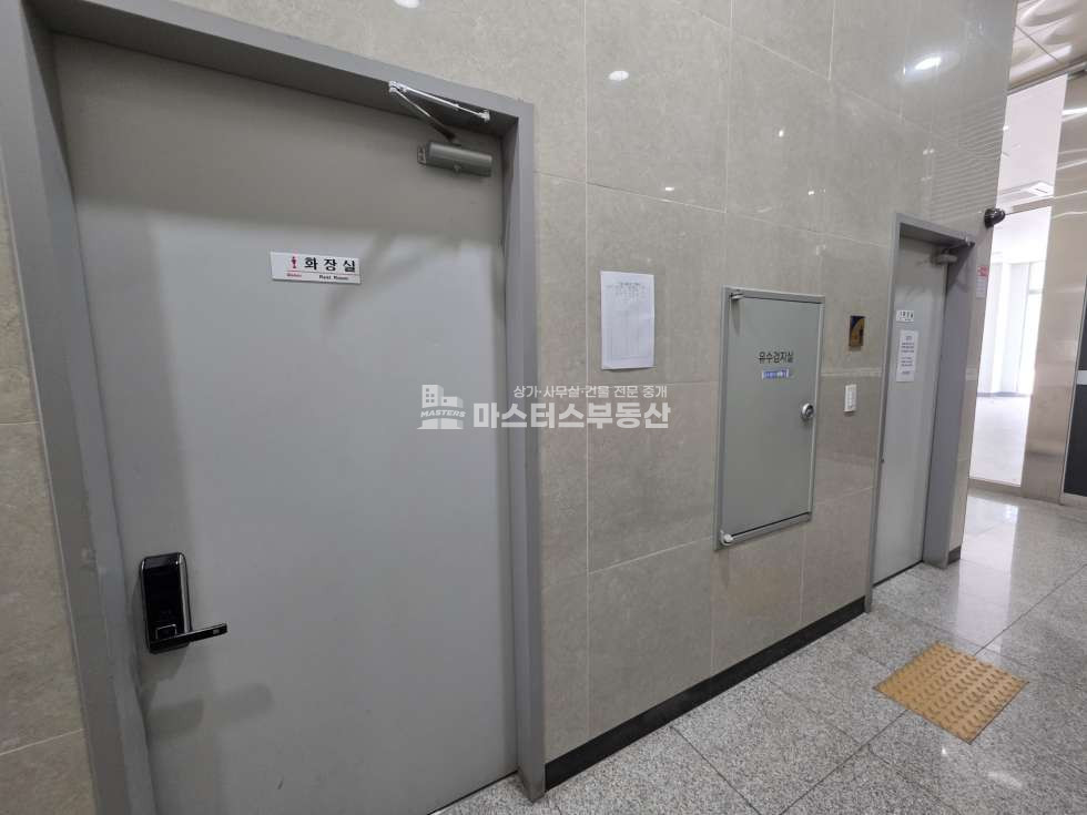 경기 시흥시 은행동 전용14평, 은계호수 대단지 아파트 상권 대로변 1층 상가 월세 매물번호 11694 사진 9