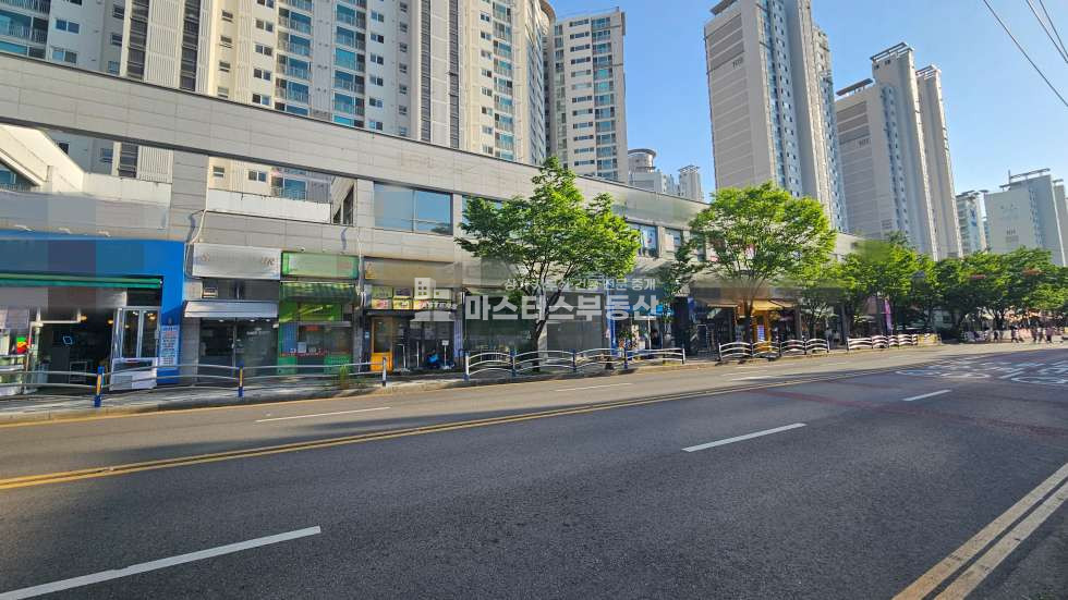 인천 남동구 간석동 상가2동 실사진O, 대단지아파트 상가 유동인구많은 도로 상가2층 매매 매물번호 11695 사진 1