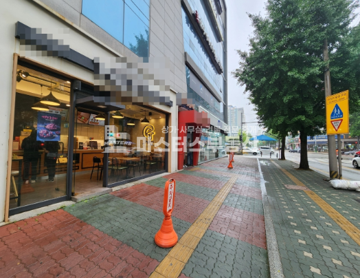 인천 남동구 구월동 작은길병원 사거리 코너 대단지 10000세대 주거 유동인구 최상 월세 매물번호 10248 사진 3