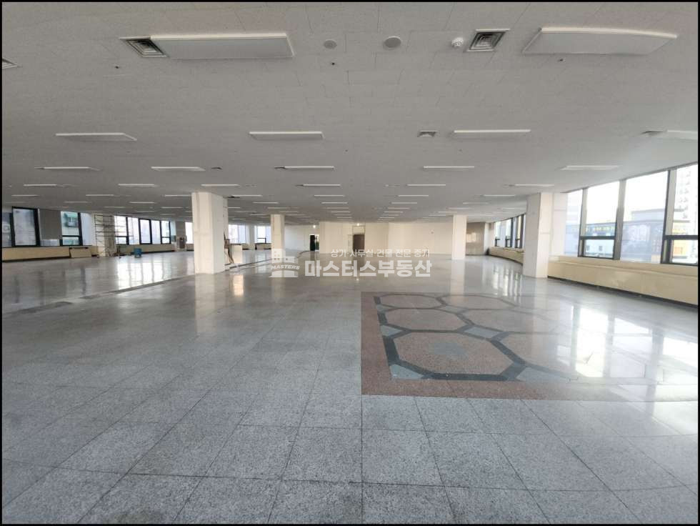 인천 부평구 부평동 1동 부흥오거리 대로변 노출최고 대형평수 상가 임대 월세 매물번호 10799 사진 4