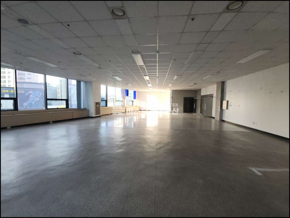 인천 부평구 부평동 1동 부흥오거리 대로변 노출최고 대형평수 상가 임대 월세 매물번호 10800 사진 6