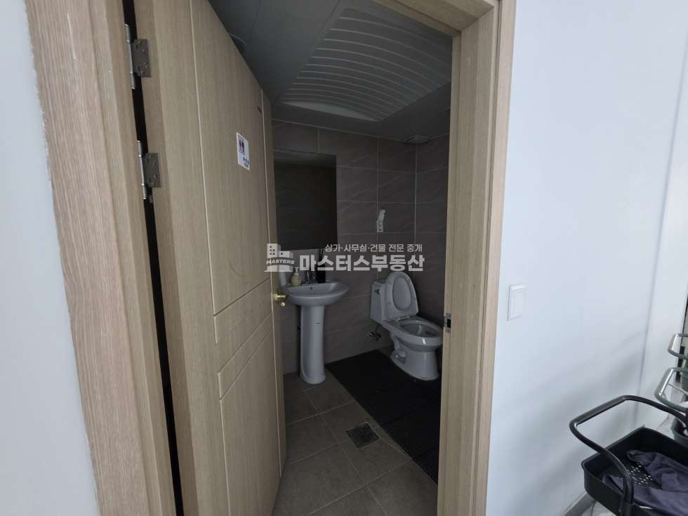 인천 남동구 만수동 실사진O, 만수동 향촌입구 삼거리 인근 대로변 상가 2층 월세 매물번호 11722 사진 7