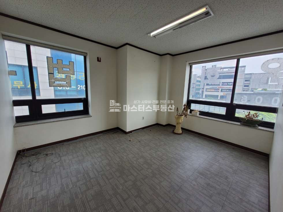 인천 남동구 구월동 전용28 무권리 남동세무서 사거리 교차로 코너 3층공실 월세 매물번호 10322 사진 4