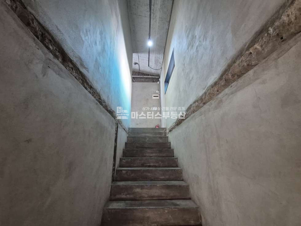 인천 남동구 구월동 사진O.1,2층 통건물 감성넘치는 카페 월세 매물번호 11768 사진 12