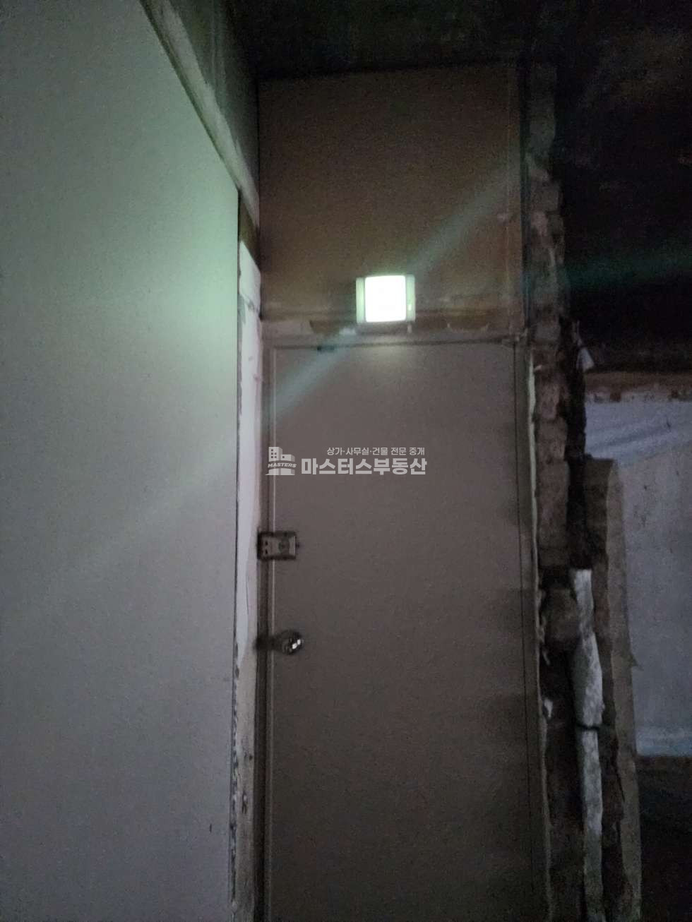 인천 부평구 부평동 1동 실사진O, 부평역로터리 2층 무권리 대형평수 노출간판 최고 월세 매물번호 10710 사진 11