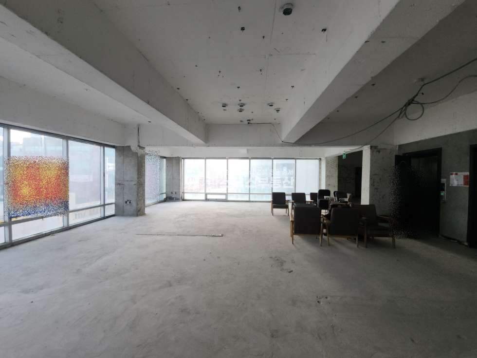 인천 부평구 부평동 1동 실사진O, 부평 테마의거리 인기 많은 관리 잘 된 빌딩 4층 상가 월세 매물번호 10866 사진 9