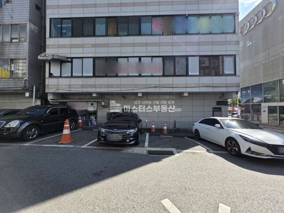 인천 남동구 구월동 공급54평, 길병원사거리 수입차거리 대로변 2층 성업중인 노래방 월세 매물번호 11705 사진 16