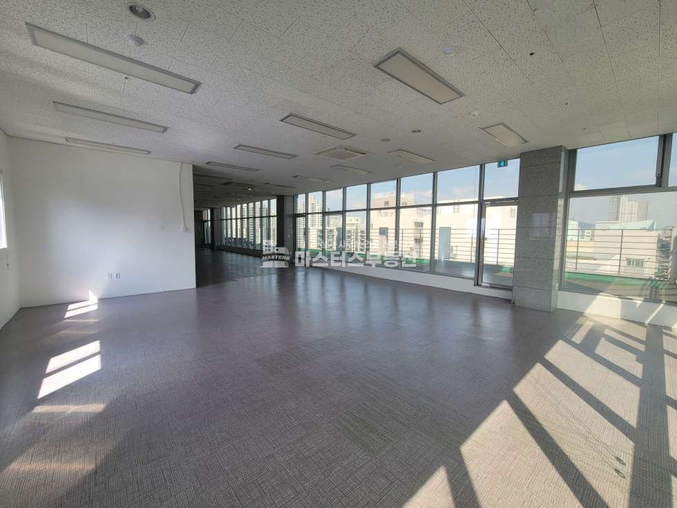 인천 미추홀구 주안동 주안역 앞 대로변 깔끔한 사무실 14층 주차가능 월세 매물번호 10165 사진 2